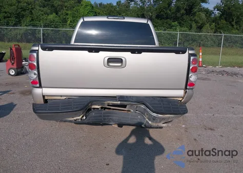 2004 Chevrolet Silverado 1500 Ls from USA, damaged, VIN 2GCEC13T441403434